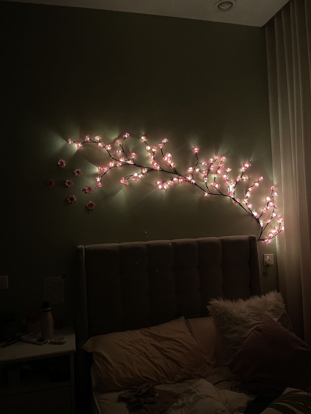 Świetlna Gałązka Wiśni